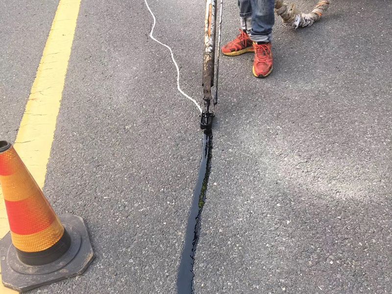 道路灌縫膠施工詳細(xì)流程及性能
